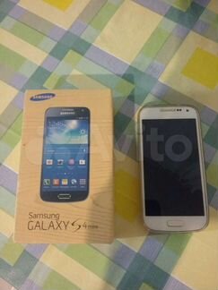 Телефон Samsung galaxy s4 mini