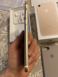 Телефон iPhone 7 128 Gb Gold