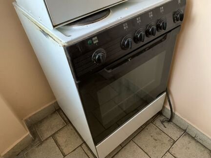 Плита Ariston