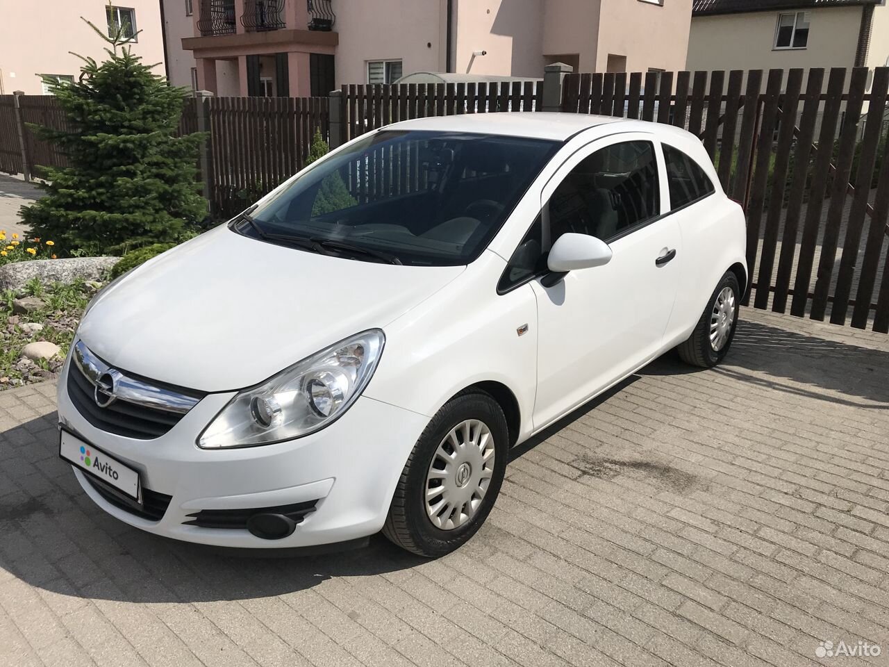 Opel corsa 2010. Автомобиль Корса 2010 года.