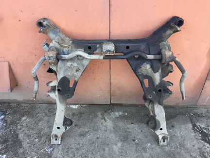 Подрамник передний бмв е60 Xi 31106777362