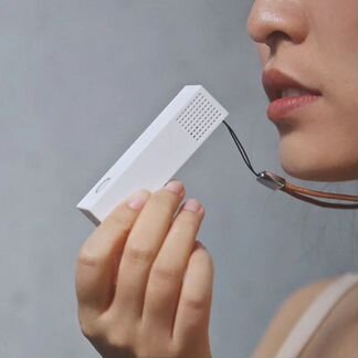 Персональны мобильный очиститель-ионизатор воздуха