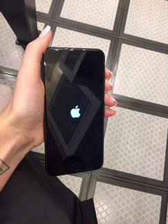 Телефон iPhone 7 plus 128gb