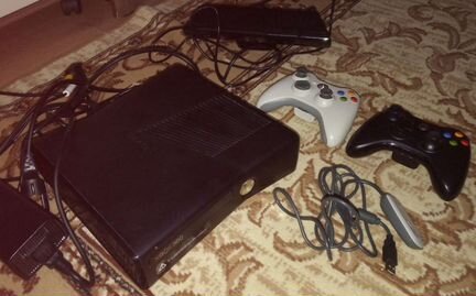 Игровая приставка Xbox 360 S