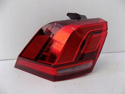 VW Tiguan фонарь новый 2016-2020