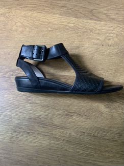 Сандалии