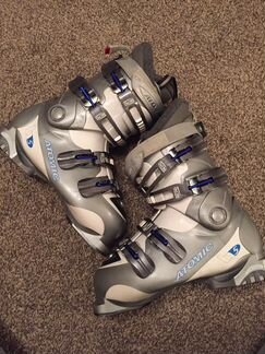 Горнолыжные ботинки Atomic