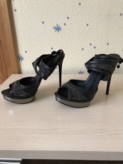 Босоножки женские