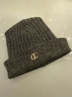 Шапка champion