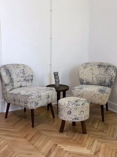 Пара винтажных кресел