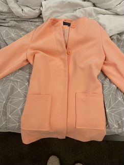 Розовое пальто