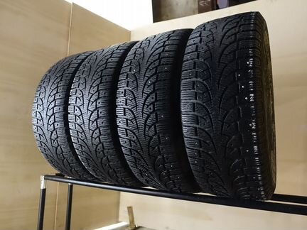 205 55 16 Pirelli Winter Carving Edge 12HJ