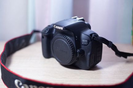 Фотоаппарат Canon EOS 650D Body