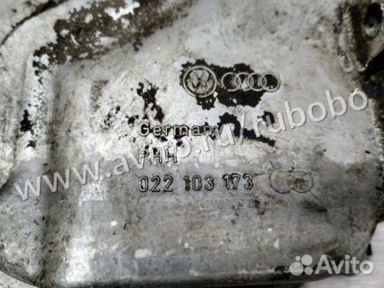 Крышка двигателя Vw Touareg 7L BKJ 2003