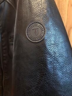 Кожаная куртка Trussardi jeans