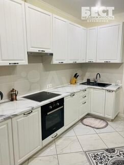 2-к квартира, 52 м², 1/17 эт.