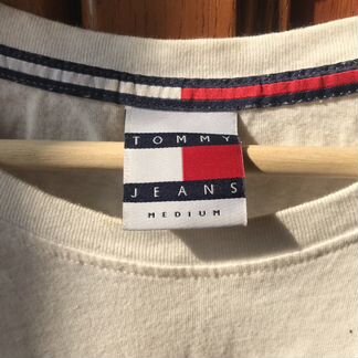 Футболка tommy jeans