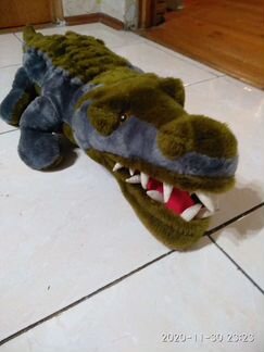 Крокодил плюшевый