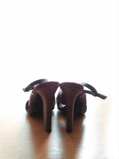 Босоножки, натуральная кожа, новые