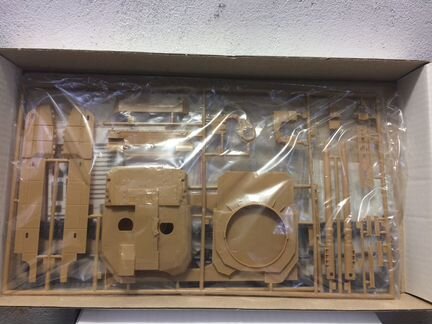 Сборная модель танка 