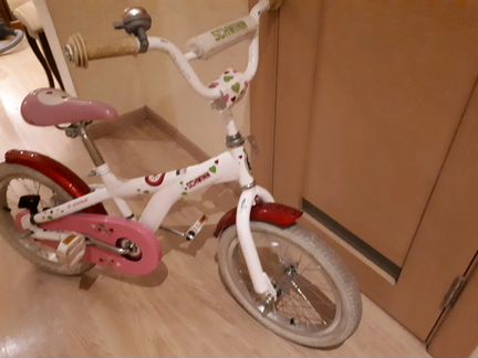Велосипед для девочки Schwinn 16