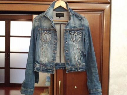 Куртка джинсовая
