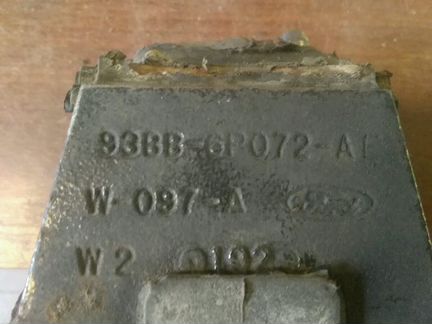 Опора двс Mondeo 93-96