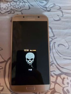 Телефон Samsung а7 2017
