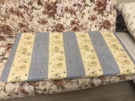 Кроватка детская с матрасом