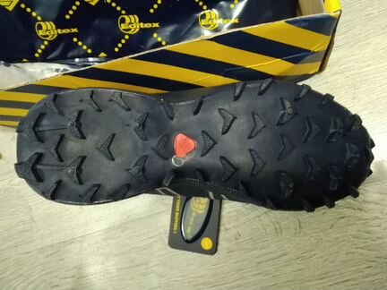 Мужские новые кросовки