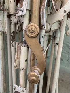 Антикварная фурнитура для окон, б/у