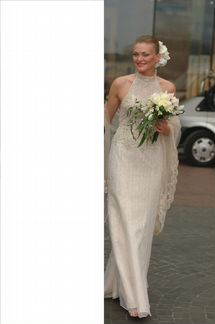 Свадебное платье цвета шампань с бисером