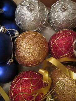 Ёлочные небьющиеся игрушки +подарок гирлянда