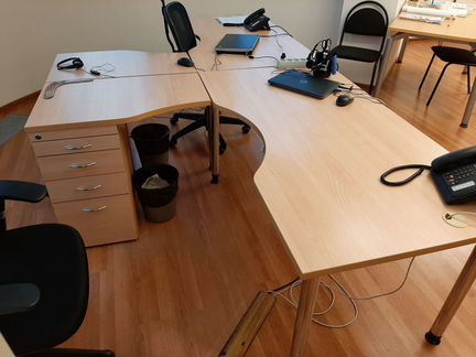 Стол угловой письменный