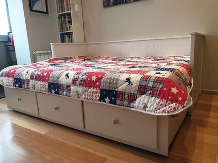 Кушетка икеа хемнэс