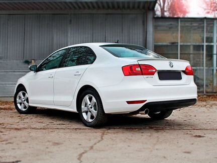 Козырек на заднее стекло Volkswagen Jetta 6