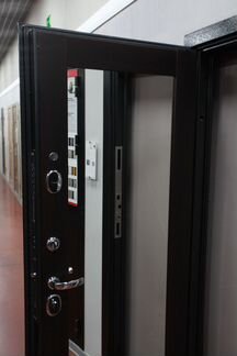 Дверь входная доставка установка