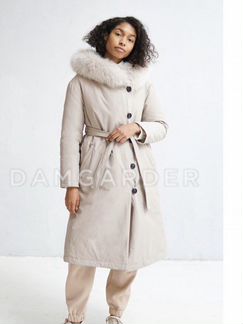 Пальто новое зимнее женское бежевое с мехом