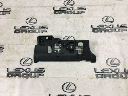 Накладка торпеды левая нижняя Lexus Ls460 USF40