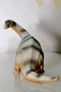 Динозавры игрушки