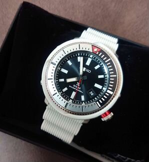 Seiko Street SNE545