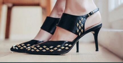 Туфли-мюли чёрные кожаные на каблуке дизайнерские