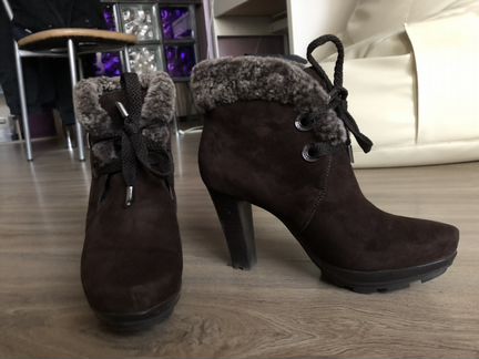 Зимние ботильоны - полусапожки Сarnaby