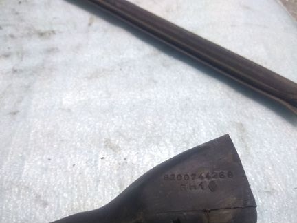 Уплотнитель крыши Symbol 2009 Б/У Авторазбор