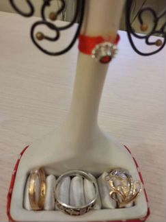 Стойка для ювелирных украшений