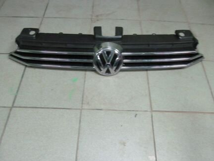 Решётка радиатора VW golf sportsvan бу