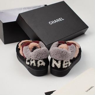 Кроссовки Chanel