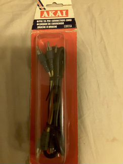 Кабели,наушник и коробочка от бабины