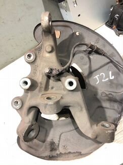 Кулак передний левый Mercedes-Benz E-Class W212