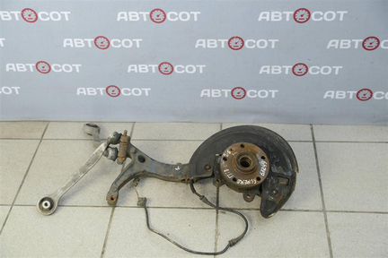 Кулак поворотный передний правый Skoda Superb 200